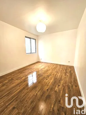 Appartement à Fresnes (94260)