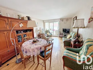 Apartment at Sèvres (92310)