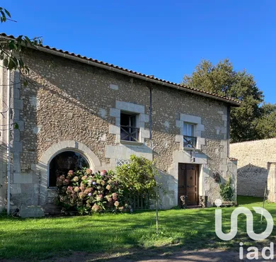Maison de campagne à Montendre (17130) — 2/30