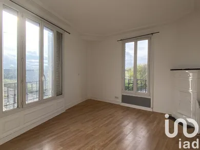 Apartment at Montmagny (95360)