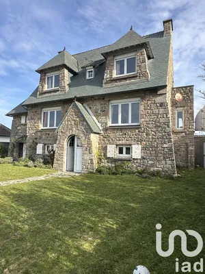 Maison à Urville-Nacqueville (50460)