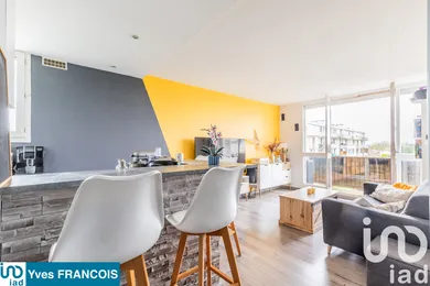 Apartment at Saint-Michel-sur-Orge (91240)