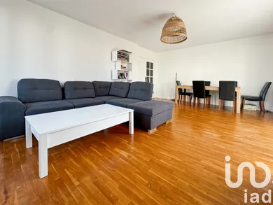 Apartment at Évry (91000) — 6/30