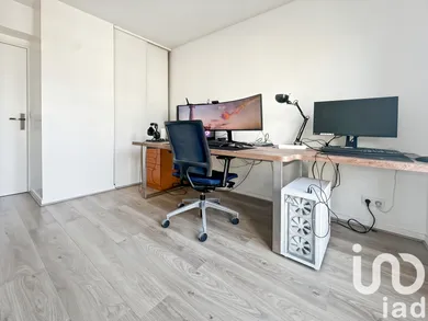 Apartment at Évry (91000) — 27/30