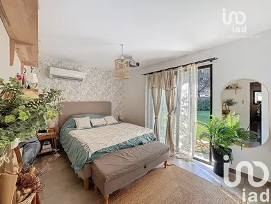 Maison à Saint-Mitre-les-Remparts (13920)