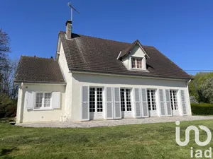 Maison traditionnelle à La Chapelle-Montlinard (18140)