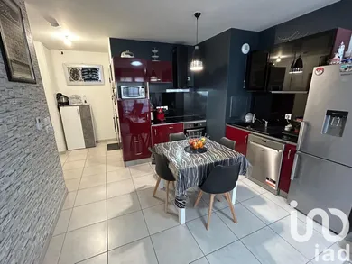 Appartement à Le Blanc-Mesnil (93150)