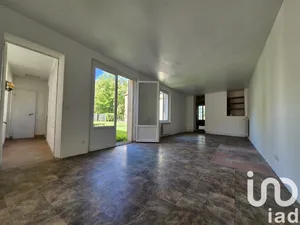 Maison de campagne à Pont-sur-Yonne (89140)