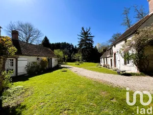 Domain at Ferrières-en-Gâtinais (45210)