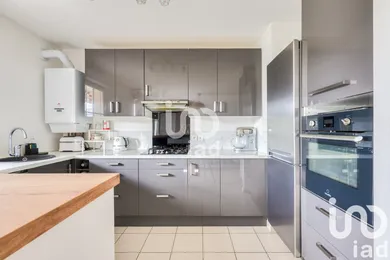 Apartment at Neuilly-sur-Marne (93330)
