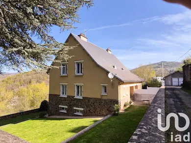 Traditional house at Lassouts (12500)