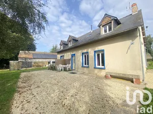 House at Champgenéteux (53160)
