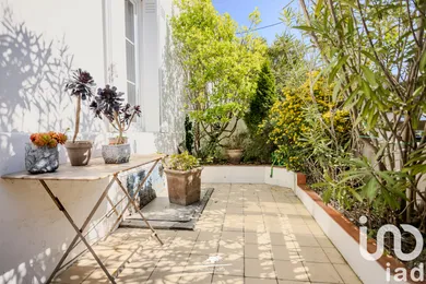 Townhouse at Royan (17200)