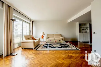 Duplex in Paris (75016)