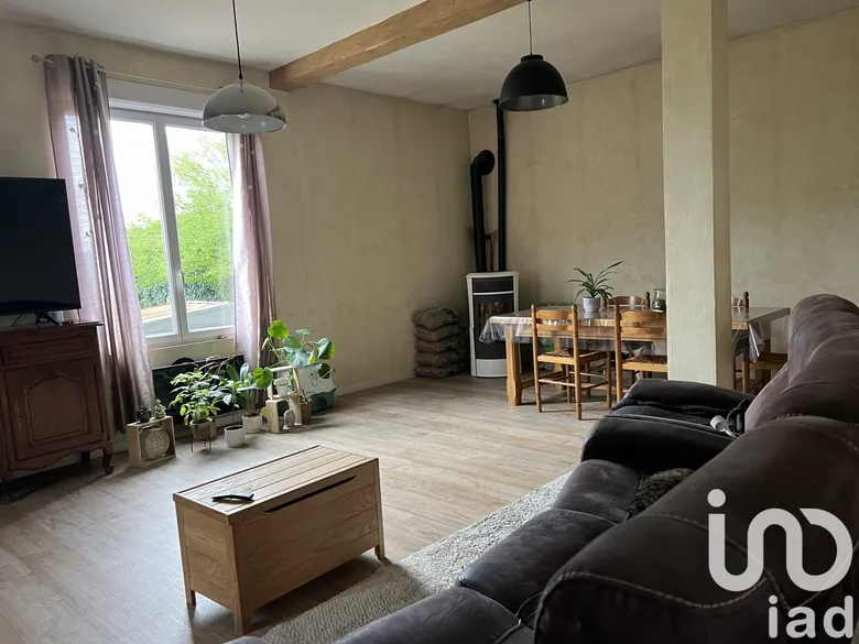 Maison 6 pièces 140 m² · à Chassenard · 140 m² · 75 000 €