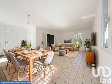 Traditional house at Saint-Rémy-lès-Chevreuse (78470)