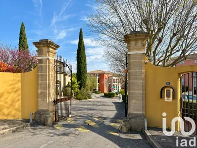 Apartment in Aix-en-Provence (13090)
