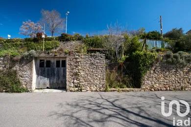 Terrain à Bagnols-en-Forêt (83600)
