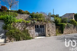 Land at Bagnols-en-Forêt (83600)