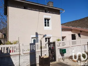 Maison de ville à Sommières-du-Clain (86160)
