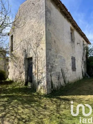 Maison de village à SAINT-JEAN-D'ANGÉLY (17400)