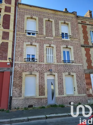 Building at Le Havre (76600)