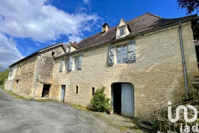 Farm at Vézac (24220)