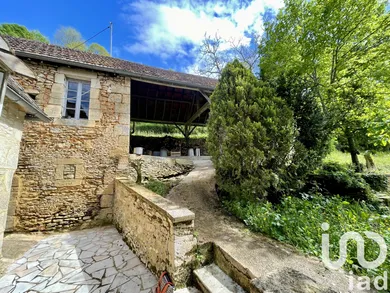 Farm at Vézac (24220) — 4/22
