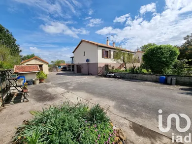 House at Gourgé (79200)