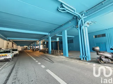 Parking at Suresnes (92150) — 2/5
