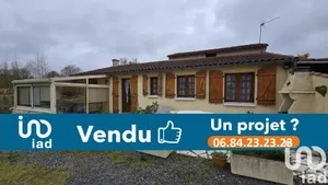 Traditional house at Magné (79460)