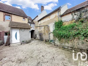 Maison de ville à Cerisiers (89320)