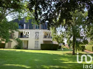 Appartement à LE MESNIL-SAINT-DENIS (78320)