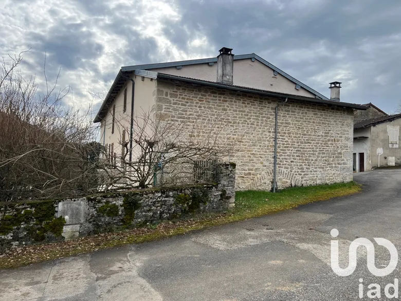Maison 5 pièces 120 m² · à Arinthod · 120 m² · 129 900 €
