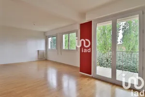 Apartment at Bailly (78870)