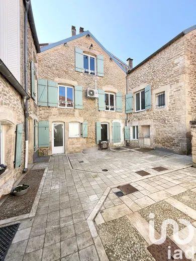 Immeuble à Nogent (52800)