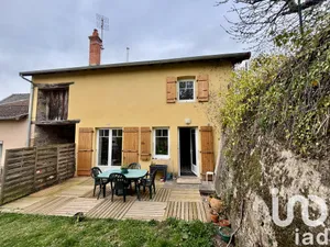 Village house at Matour (71520)