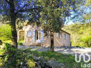 House at Gravières (07140)