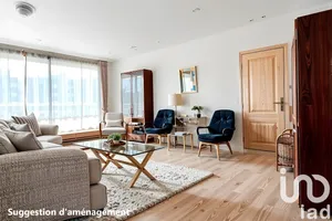 Apartment at Paris (75015)
