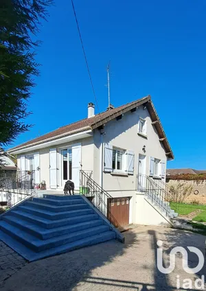 House at Cannes-Écluse (77130)