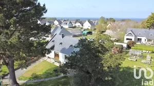 Traditional house at Trélévern (22660)