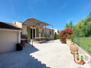 Maison à Robion (84440)