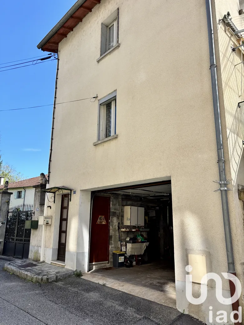 Maison 6 pièces 95 m² · à Vals-les-Bains · 95 m² · 140 000 €