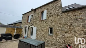 House at Quettehou (50630)
