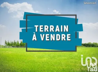 Building plot at Le Plessis aux Bois  France (77165)