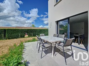 House at La Lande-de-Fronsac (33240)