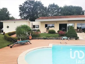 Maison d'architecte à Marsac-sur-l'Isle (24430)