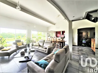 Maison d'architecte à Marsac-sur-l'Isle (24430)