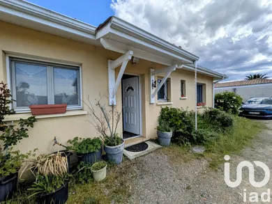 Traditional house at Le Teich (33470)