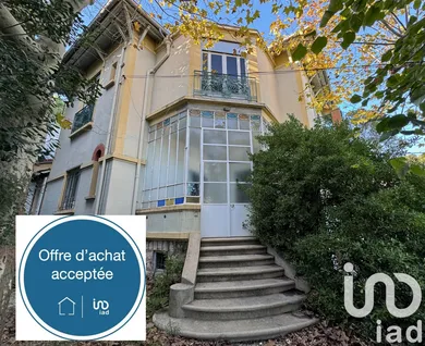 Maison à Marseille (13008)